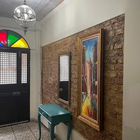 Ozcans Pera Sururi Flats 4