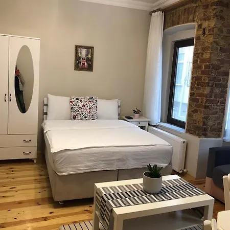 Ozcans Pera Sururi Flats 4 Apartmán *